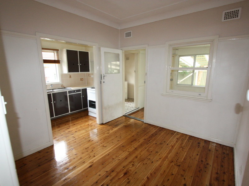 34 Burns Road, Campbelltown - Thumbnail 3