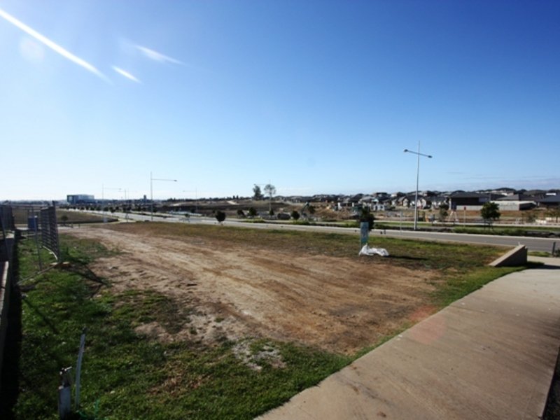 3.21/29-31 Lexington Drive, SYDNEY, NSW, 2153, Oran Park - Thumbnail 2