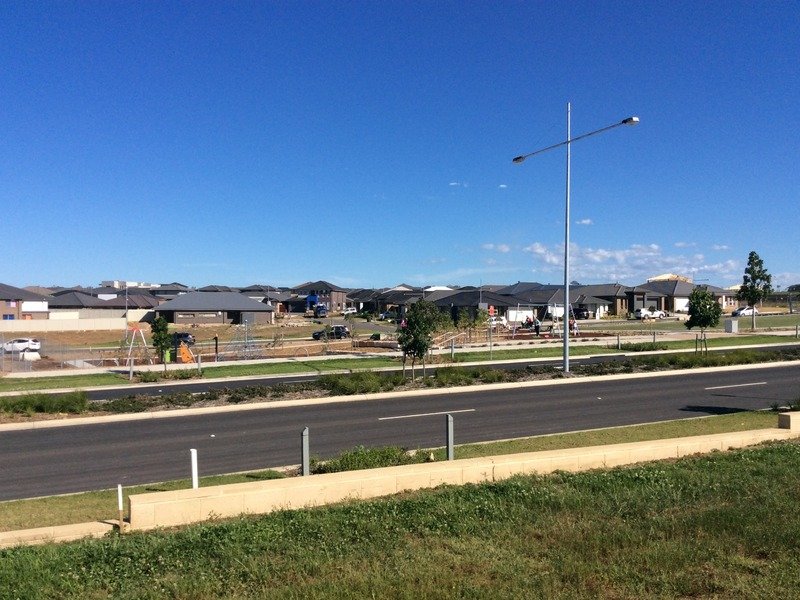 3.21/29-31 Lexington Drive, SYDNEY, NSW, 2153, Oran Park - Thumbnail 3