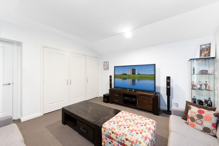 104 Governors Way, Macquarie Links - Thumbnail 3