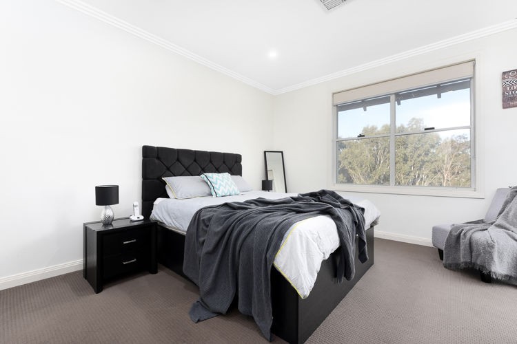 104 Governors Way, Macquarie Links - Thumbnail 4