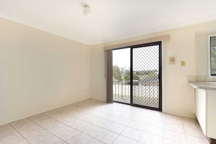 4 Traminer Place, Eschol Park - Thumbnail 7