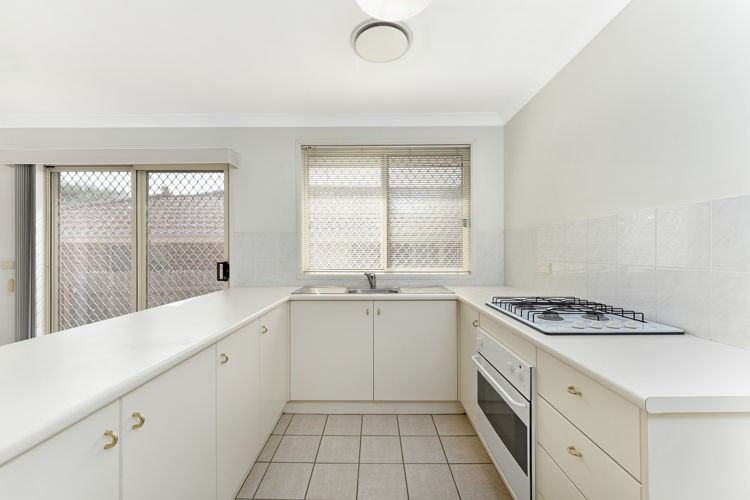 63 Parkholme Circuit, Englorie Park - Thumbnail 4
