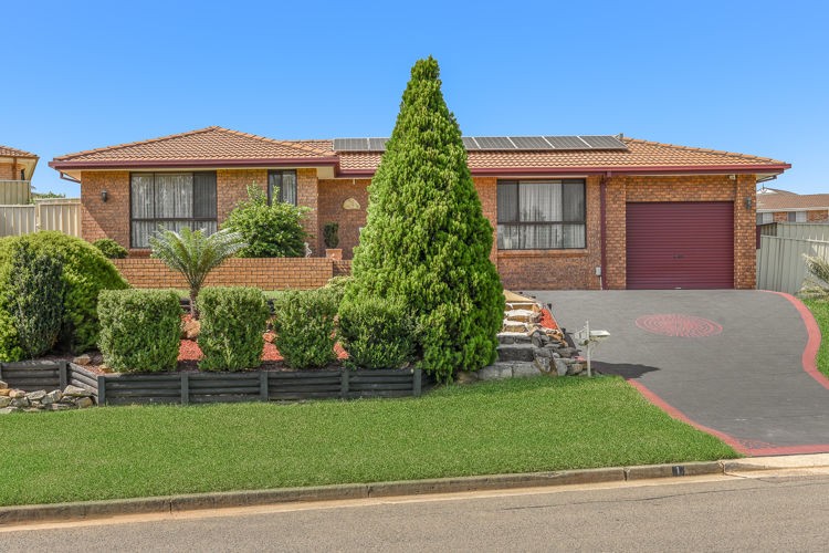 1 Lena Place, Kearns - Thumbnail 3
