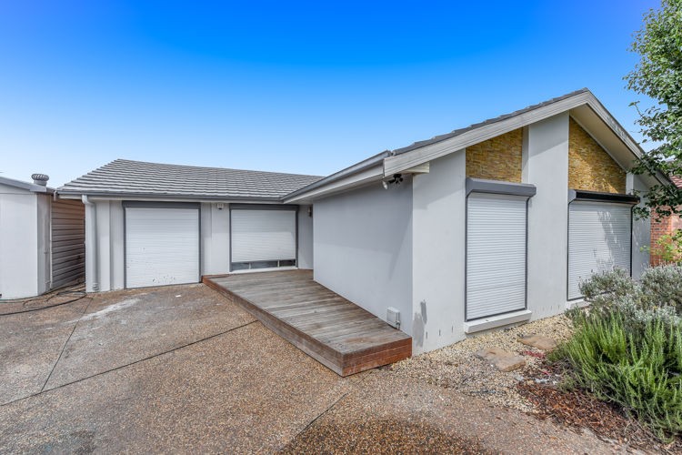 7 Grumman Place, Raby - Thumbnail 2