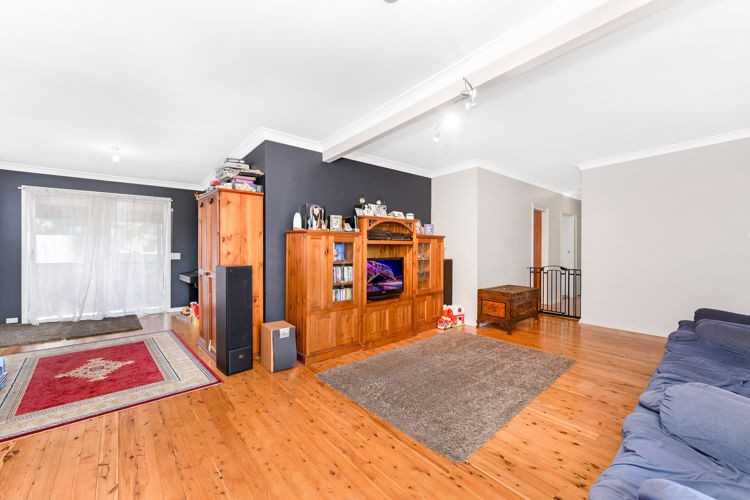 53 Campbellfield Avenue, Bradbury - Thumbnail 2