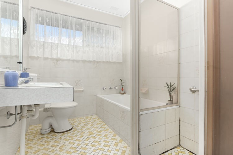 20 Nardango Road, Bradbury - Thumbnail 6