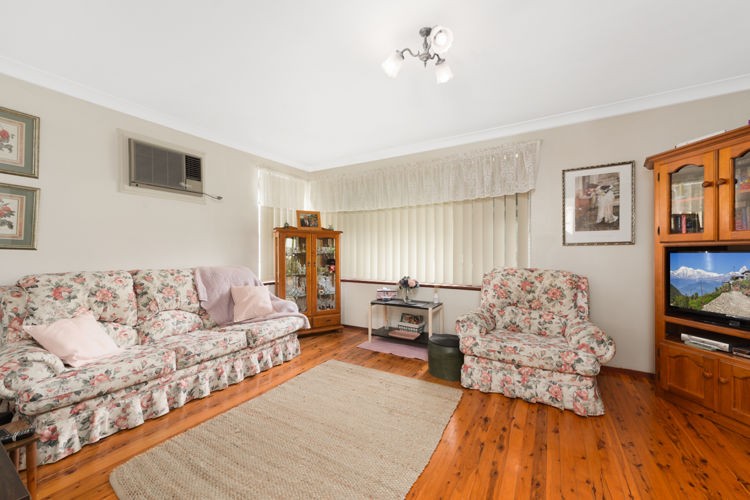 28 Megalong Crescent, Campbelltown - Thumbnail 3