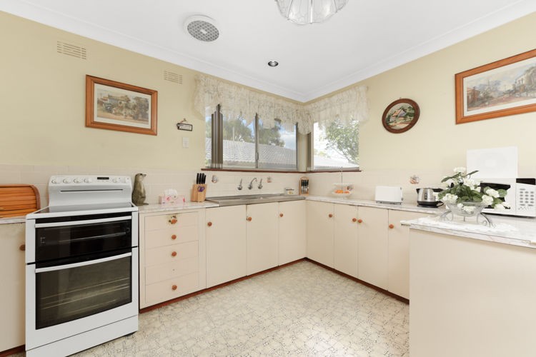 28 Megalong Crescent, Campbelltown - Thumbnail 4