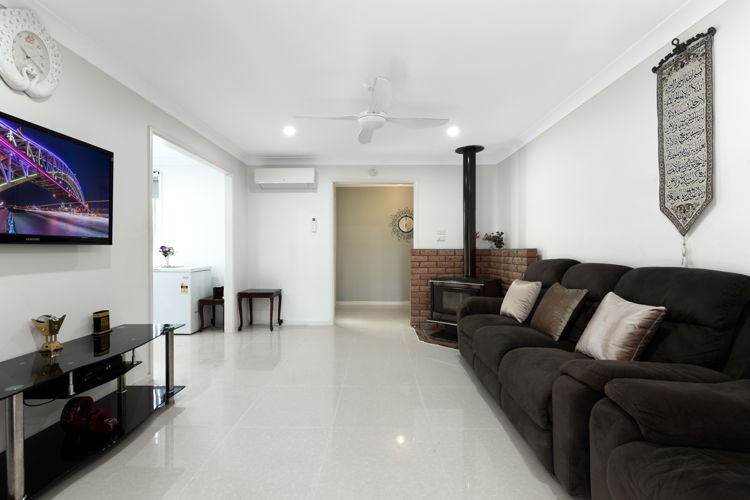 17 Pinot Street, Eschol Park - Thumbnail 2