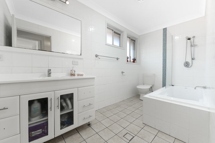 17 Pinot Street, Eschol Park - Thumbnail 6