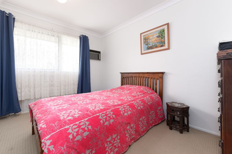 69 The Parkway, Bradbury - Thumbnail 5