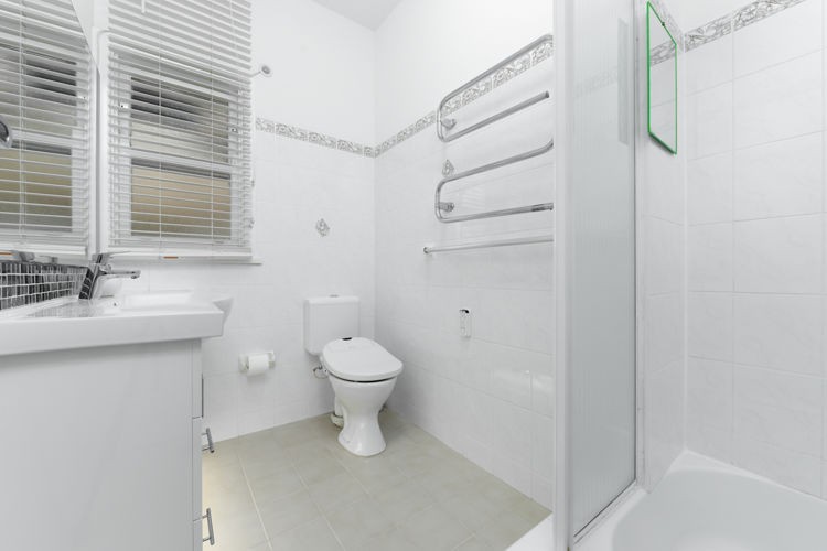 124 Macquarie Avenue, Campbelltown - Thumbnail 5