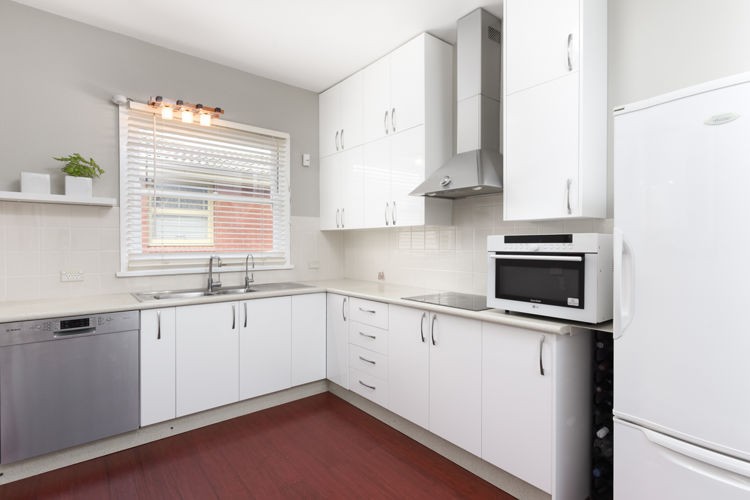 124 Macquarie Avenue, Campbelltown - Thumbnail 3