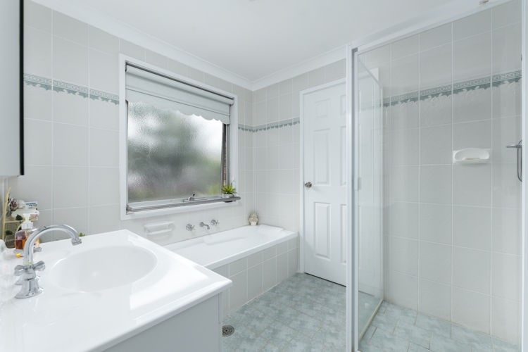 5 Farman Place, Raby - Thumbnail 8