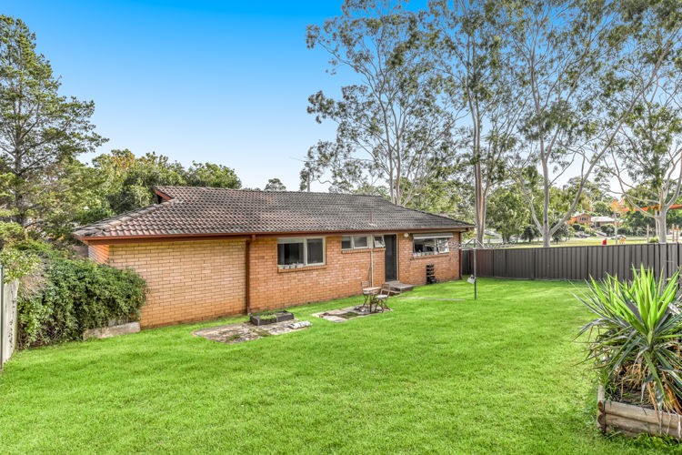 143 The Parkway, Bradbury - Thumbnail 7