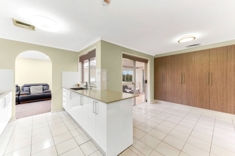 10 De Havilland Crescent, Raby - Thumbnail 3