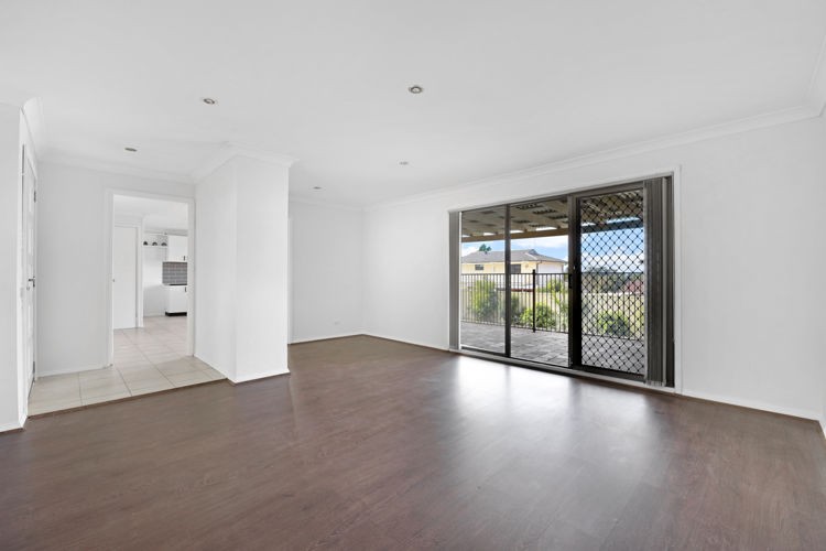24 Chardonnay Avenue, Eschol Park - Thumbnail 6