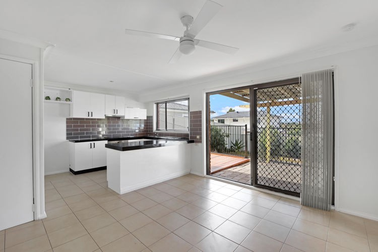 24 Chardonnay Avenue, Eschol Park - Thumbnail 3