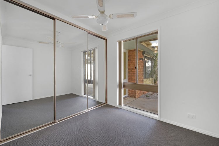 24 Chardonnay Avenue, Eschol Park - Thumbnail 8