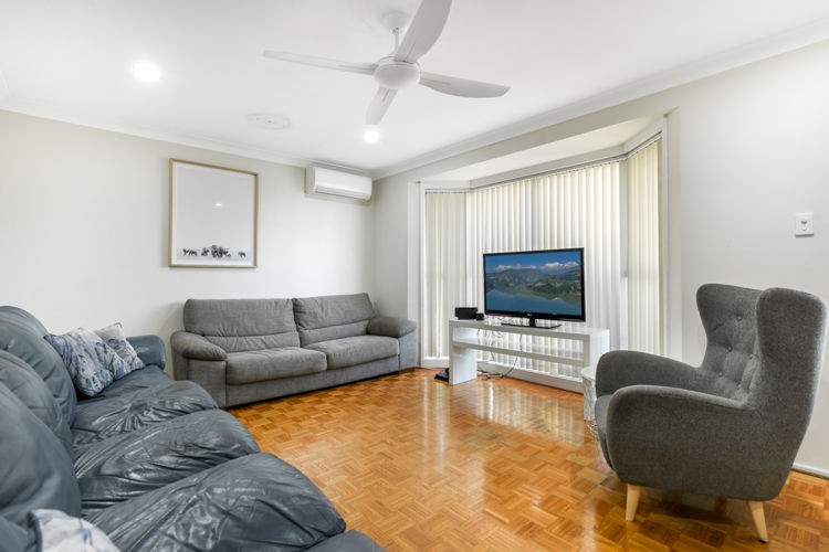 6 Boythorn Avenue, Ambarvale - Thumbnail 2