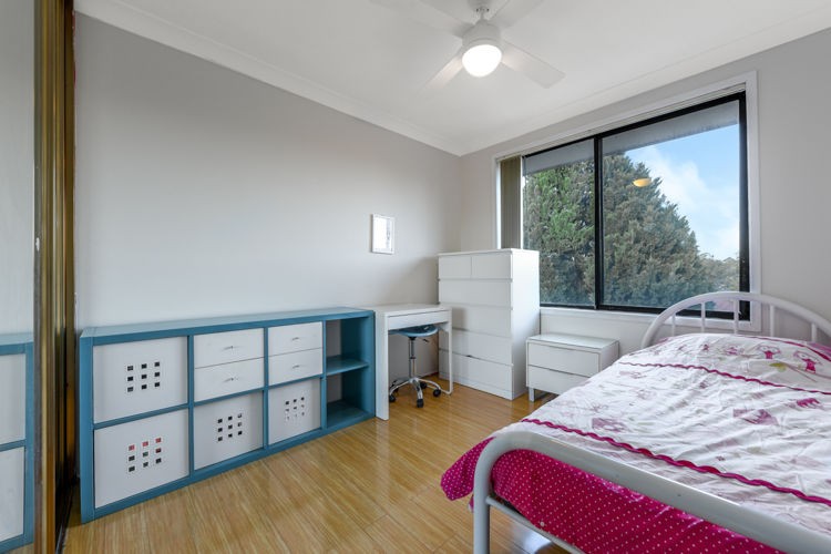6 Boythorn Avenue, Ambarvale - Thumbnail 5