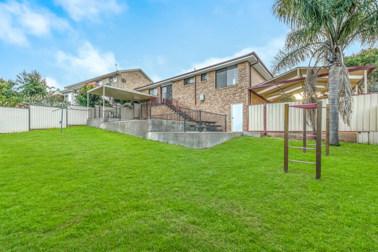 6 Boythorn Avenue, Ambarvale - Thumbnail 8