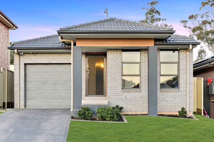 5 Sumba Place, Blairmount - Image 1