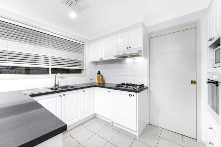 35 Tramway Drive, Currans Hill - Thumbnail 4
