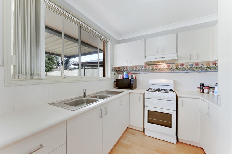 25 Elliot Place, St Helens Park - Thumbnail 3