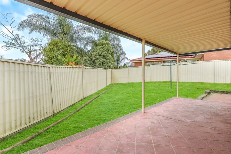 25 Elliot Place, St Helens Park - Thumbnail 7