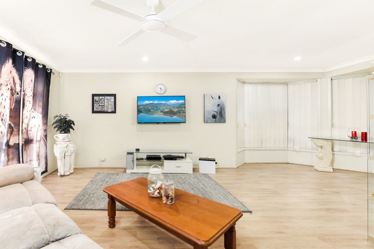 12 Glenfield Drive, Currans Hill - Thumbnail 3