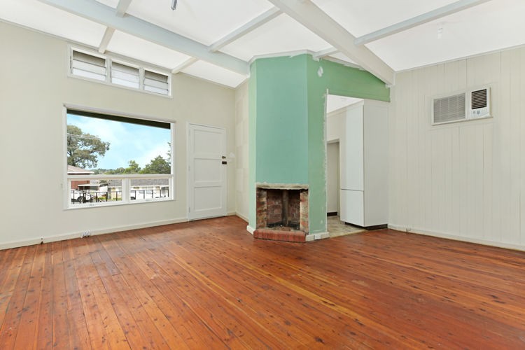 54 Condamine Street, Campbelltown - Thumbnail 2