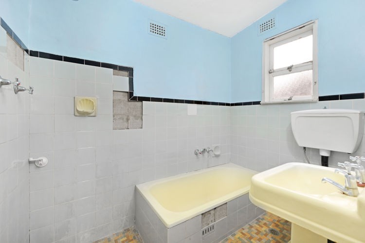 54 Condamine Street, Campbelltown - Thumbnail 6