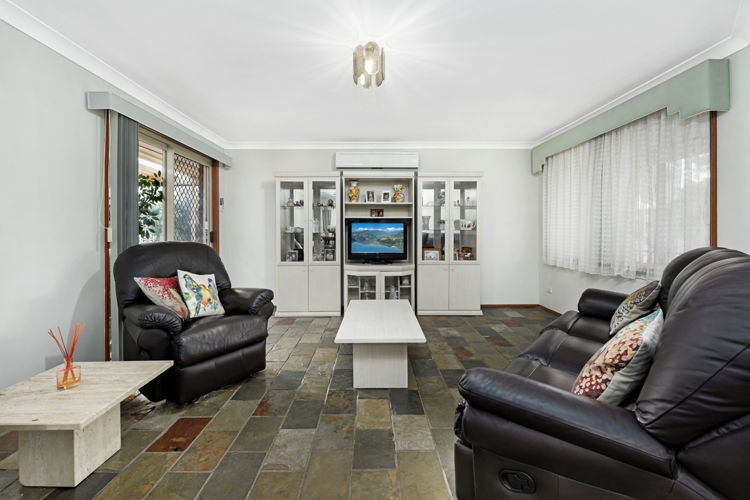 3 Kellerman Drive, St Helens Park - Thumbnail 2