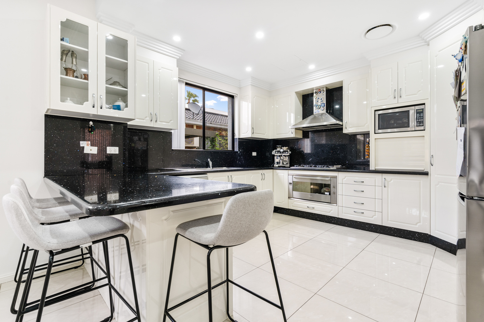 16 North Street, Auburn - Thumbnail 2