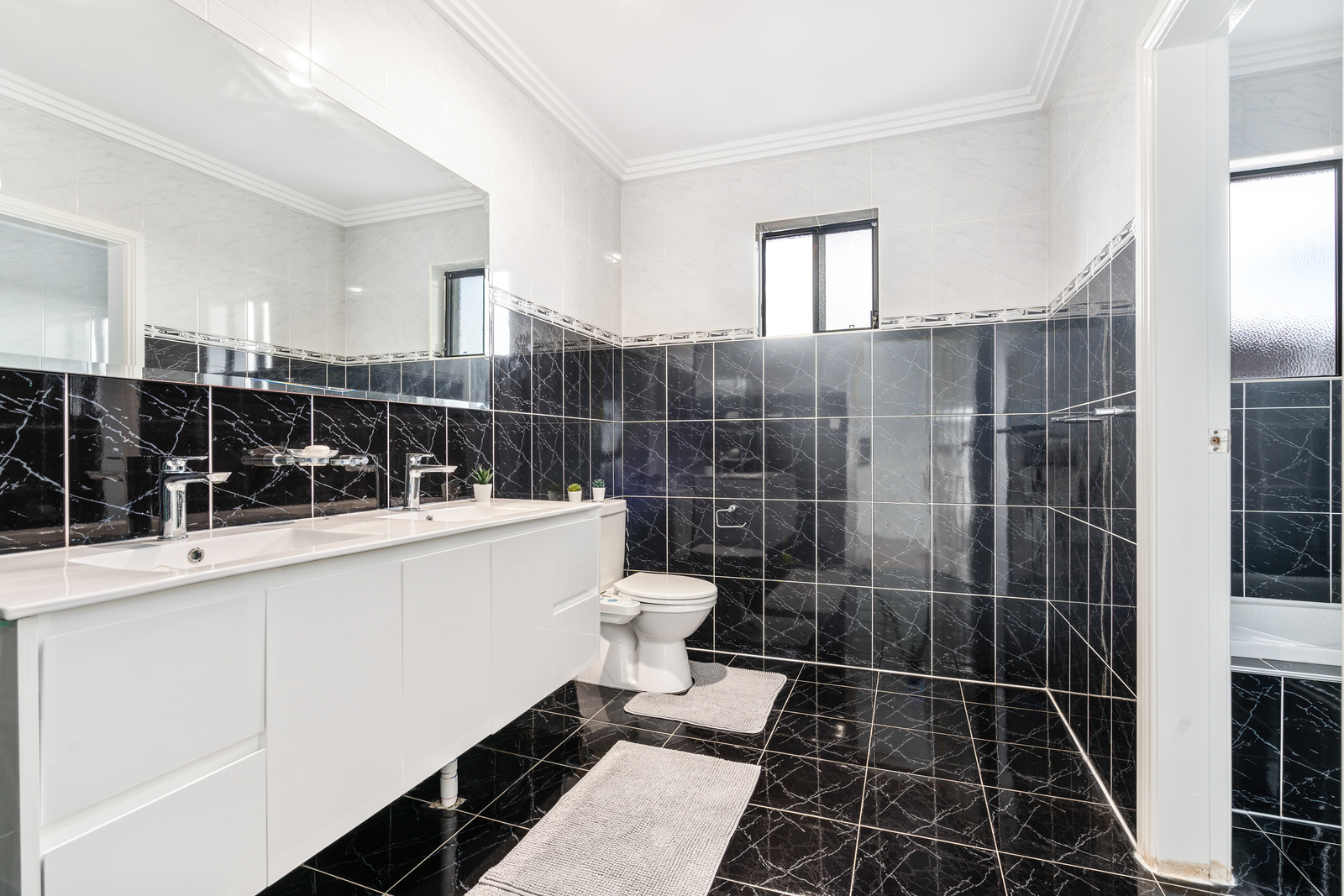 16 North Street, Auburn - Thumbnail 3