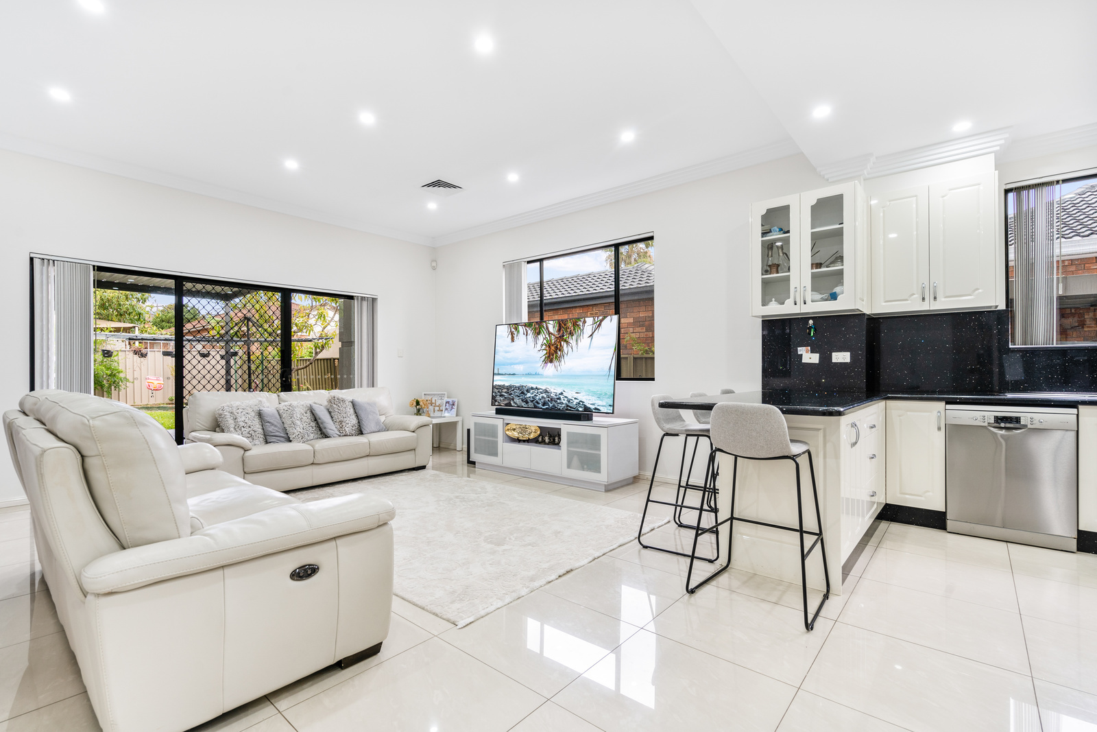 16 North Street, Auburn - Thumbnail 5