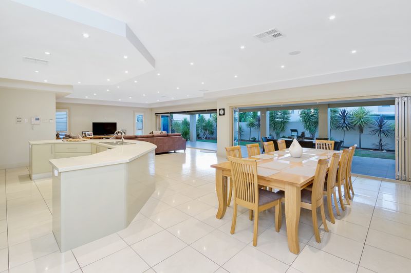 19 Bimbadgen Place, Bella Vista - Thumbnail 2