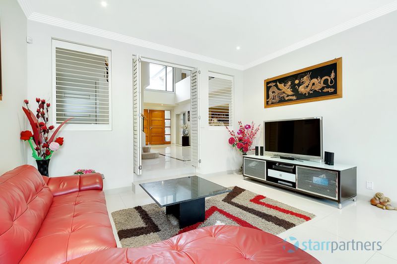 16 Pipersbrook Crescent, Bella Vista - Thumbnail 2