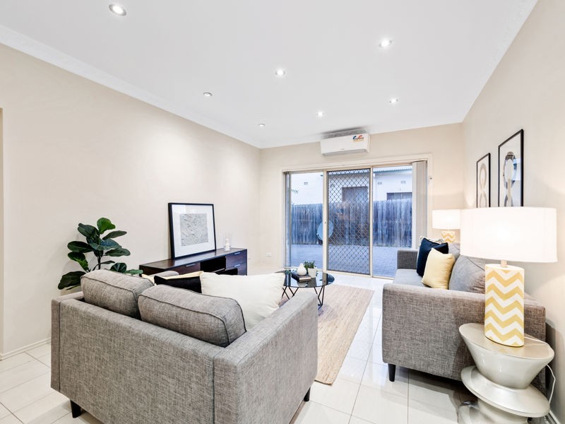 2/21-23 Chelmsford Road South Wentworthville, South Wentworthville Sold Property, South Wentworthville - Thumbnail 2