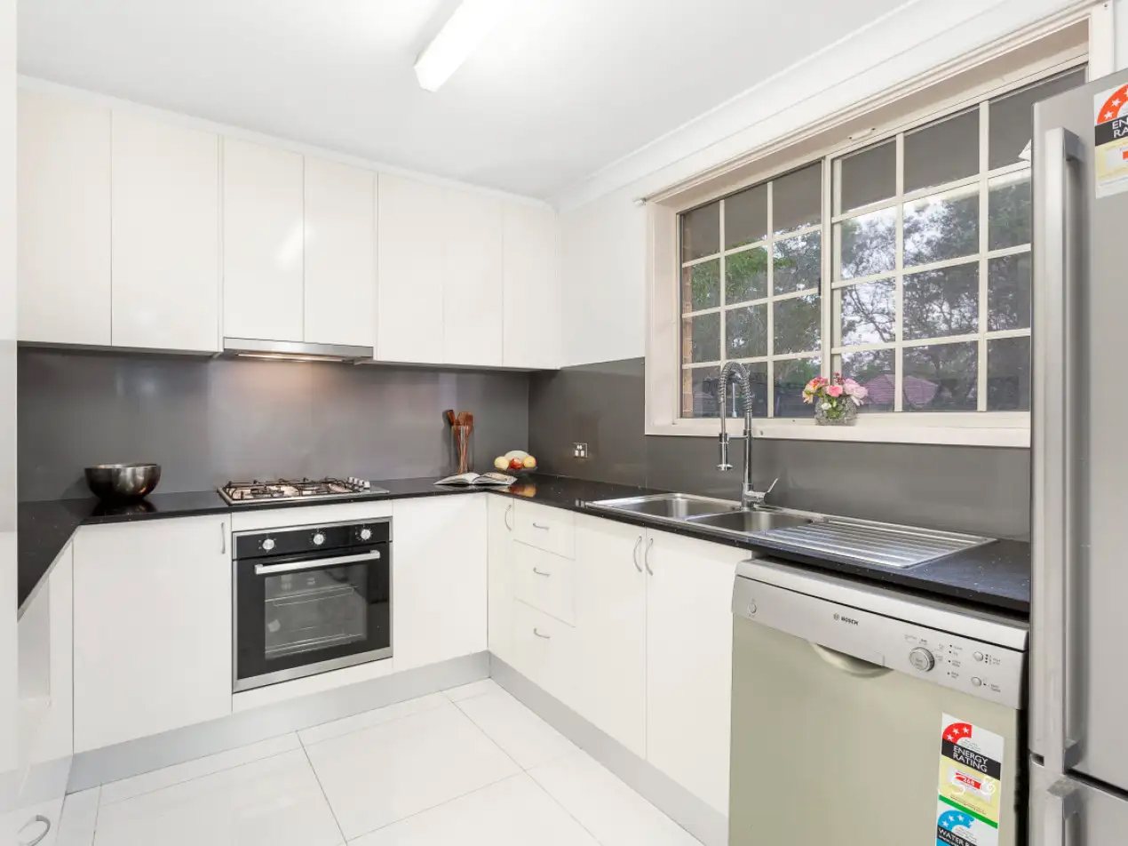 4/5A Binalong Road, Pendle Hill - Thumbnail 3