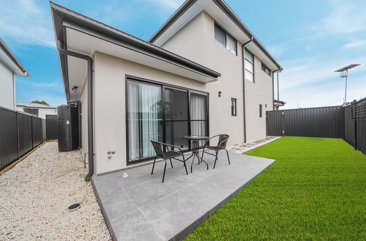 2 Aurora Street, Box Hill - Thumbnail 8