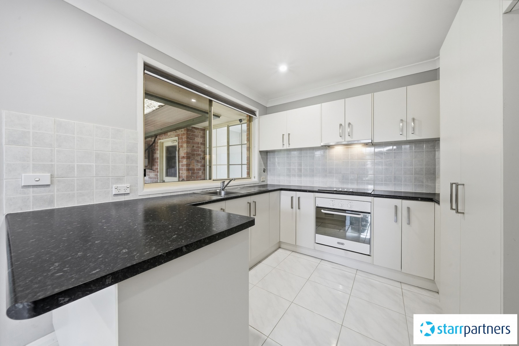 14 Lang Street, South Windsor - Thumbnail 5