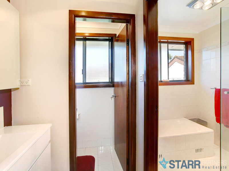 4/6 Crawford Street, Old Guildford - Thumbnail 3