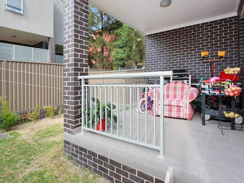 8 Torrens Street, Merrylands - Thumbnail 2
