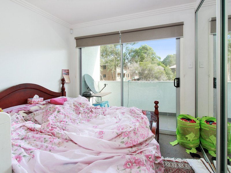 8 Torrens Street, Merrylands - Thumbnail 3