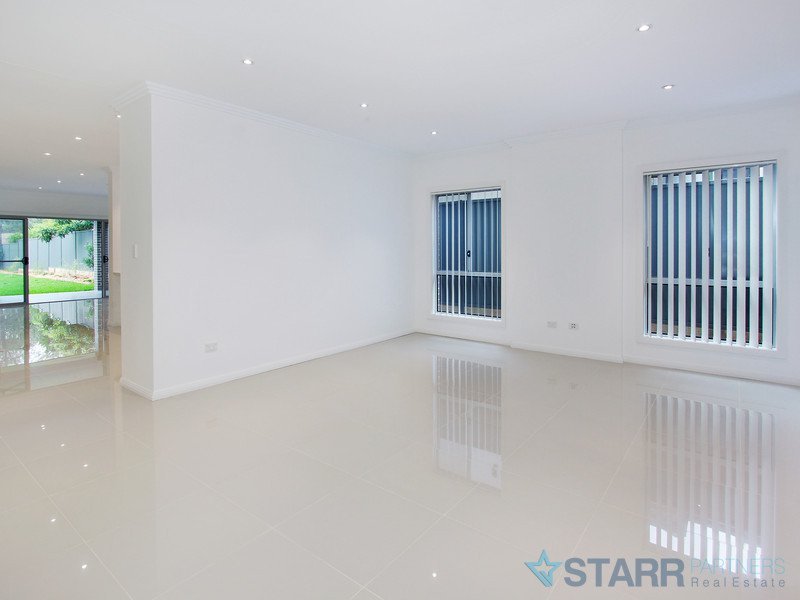 17 Faulds Road, Guildford - Thumbnail 5