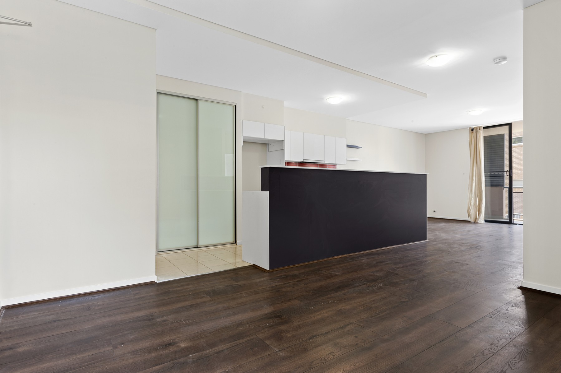 8/25 Dressler Court, Merrylands - Thumbnail 2