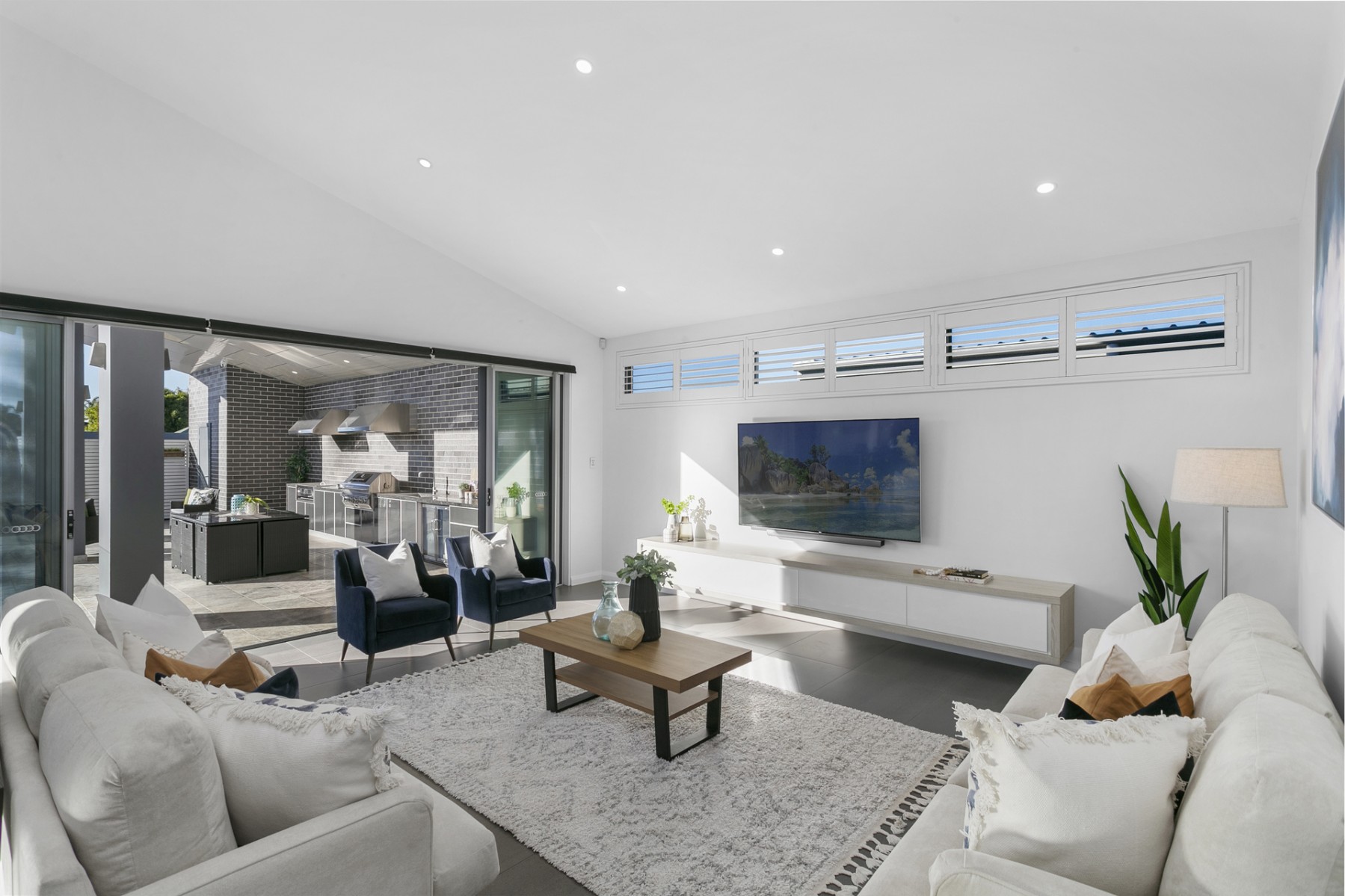 2 Charles Street, Guildford West - Thumbnail 2